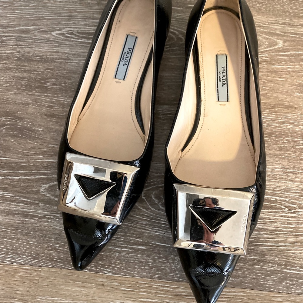 Prada Point Toe Black Flats Size 37 (6.5)